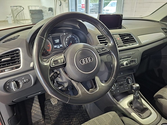 Audi Q3 6 of 15