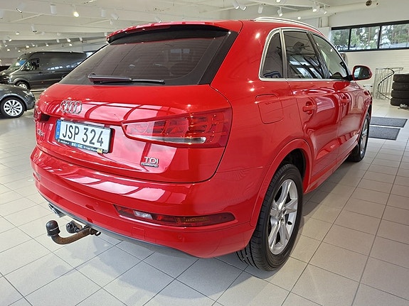 Audi Q3 11 of 15