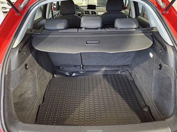 Audi Q3 12 of 15