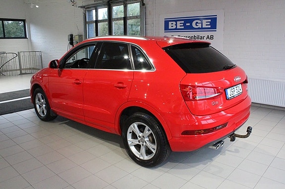 Audi Q3 4 of 5