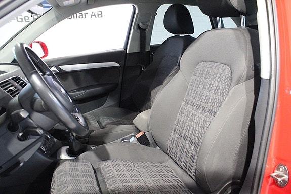 Audi Q3 7 of 8