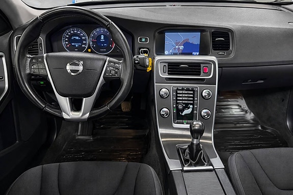 Volvo V60 10 of 16