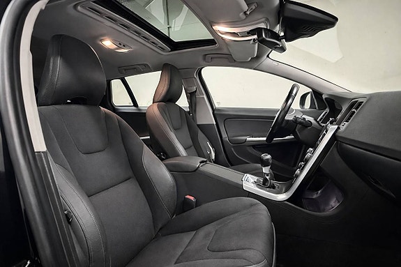 Volvo V60 16 of 16