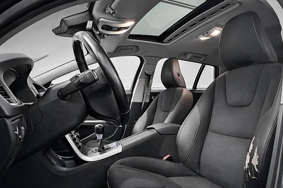 Volvo V60 13 of 16