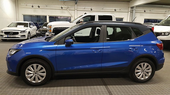 Seat Arona 3 of 5