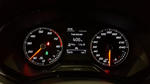 Seat Arona 21 of 24