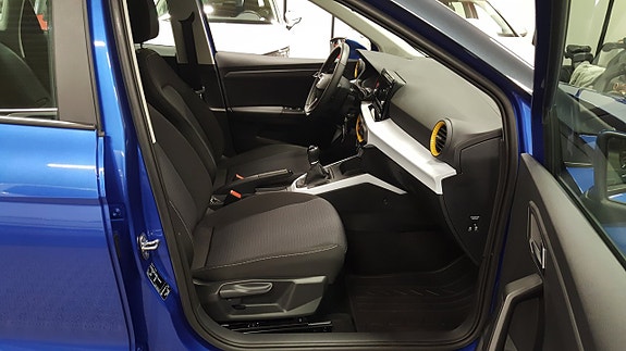 Seat Arona 4 of 5