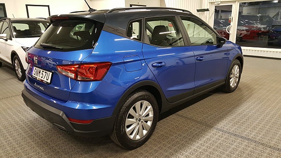 Seat Arona 2 of 5