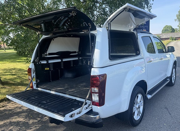 Isuzu D-max 2 of 5