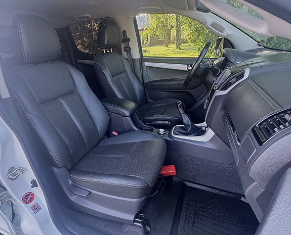 Isuzu D-max 8 of 20
