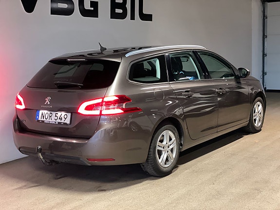 Peugeot 308 SW 6 of 15