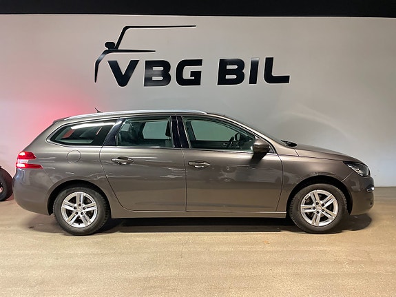 Peugeot 308 SW 7 of 15