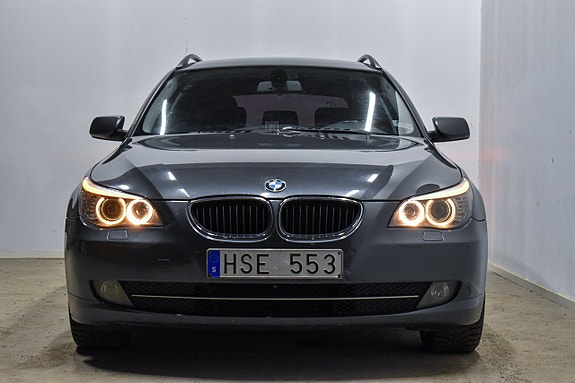 BMW 520 3 of 5