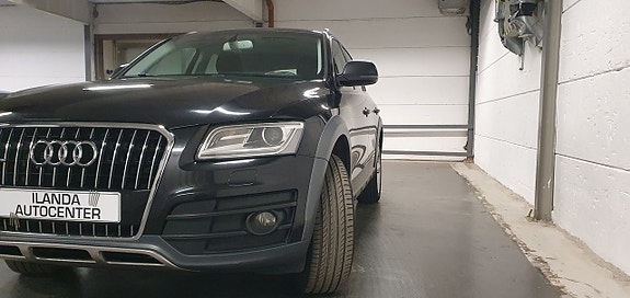 Audi Q5 2 of 5