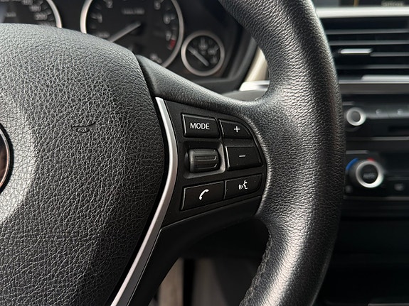 BMW 320 11 of 13