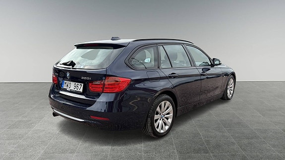 BMW 320 3 of 13