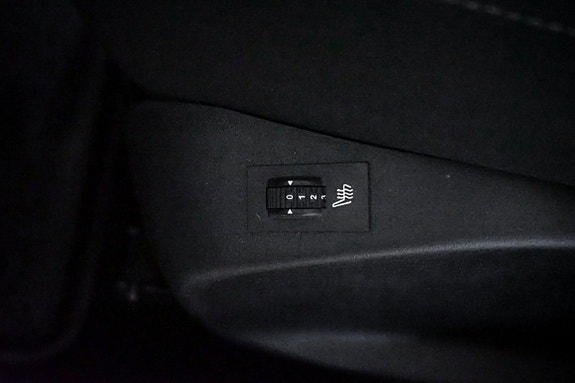 Peugeot 2008 26 of 30