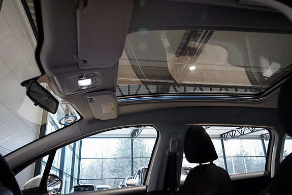 Peugeot 2008 27 of 30