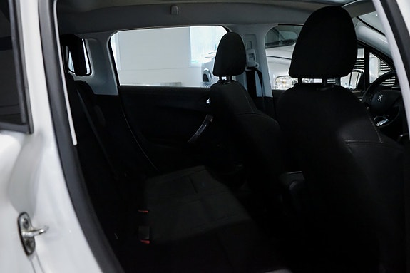 Peugeot 2008 12 of 30