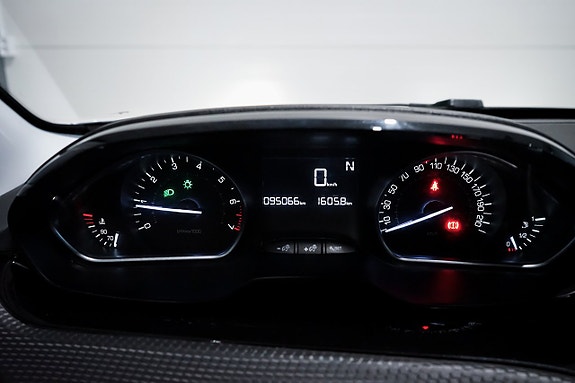 Peugeot 2008 13 of 30