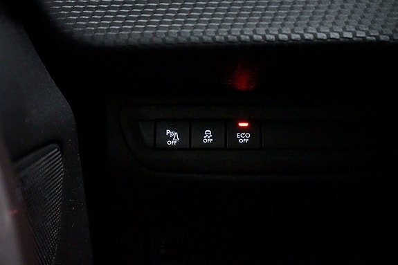 Peugeot 2008 23 of 30