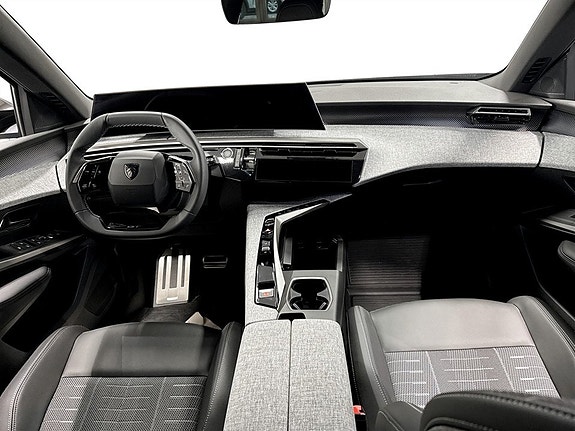 Peugeot 5008 3 of 8