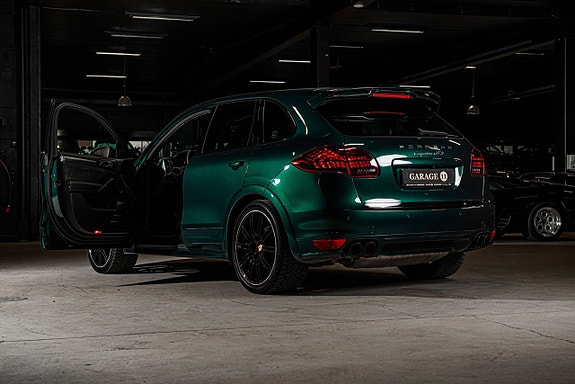 Porsche Cayenne GTS 8 of 27