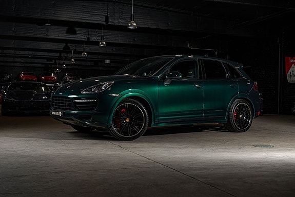 Porsche Cayenne GTS 2 of 5