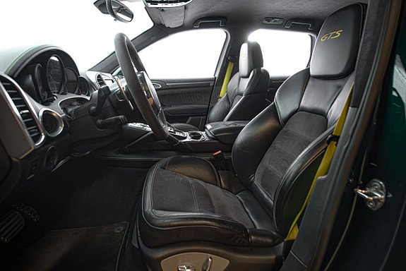 Porsche Cayenne GTS 12 of 27