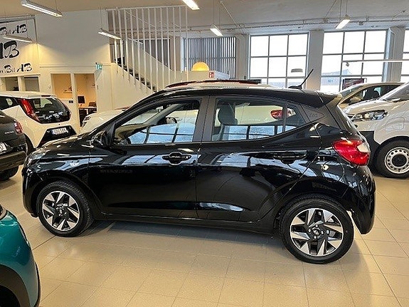 Hyundai i10 4 of 5