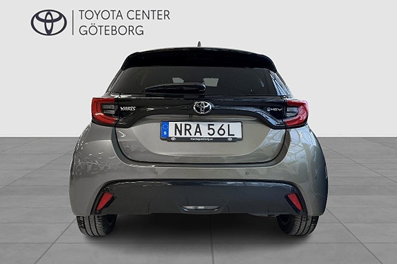 Toyota Yaris 6 of 13