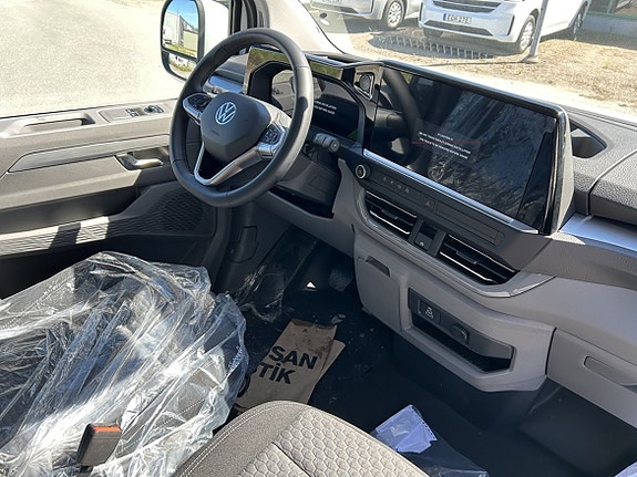 Volkswagen Transporter 12 of 21