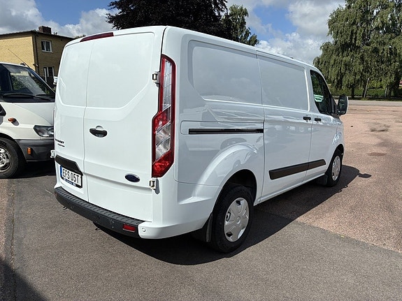 Ford Transit Custom 4 of 5