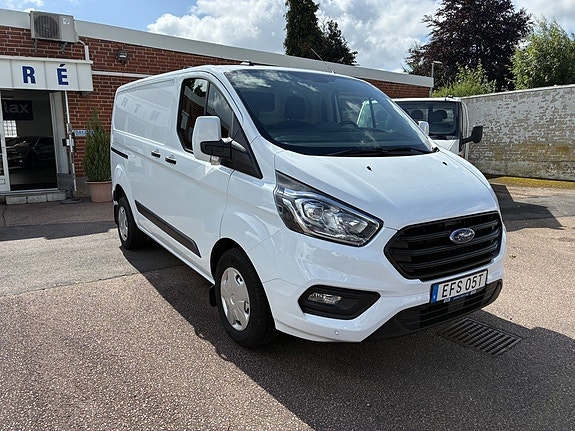 Ford Transit Custom 3 of 5