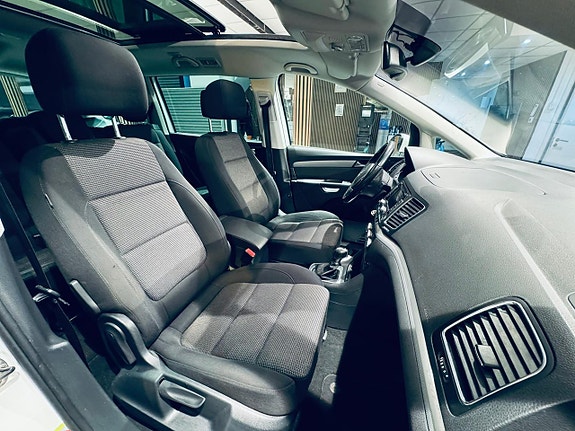 Volkswagen Sharan 18 of 23
