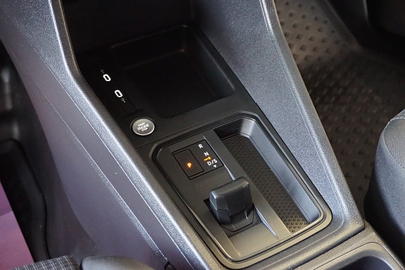 Volkswagen Caddy Maxi 12 of 15