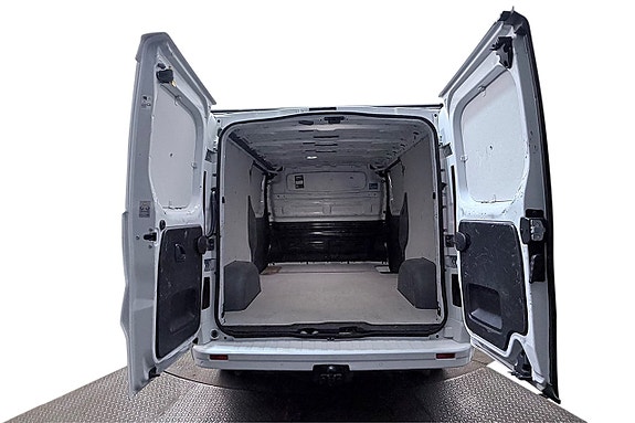 Renault Trafic 8 of 30
