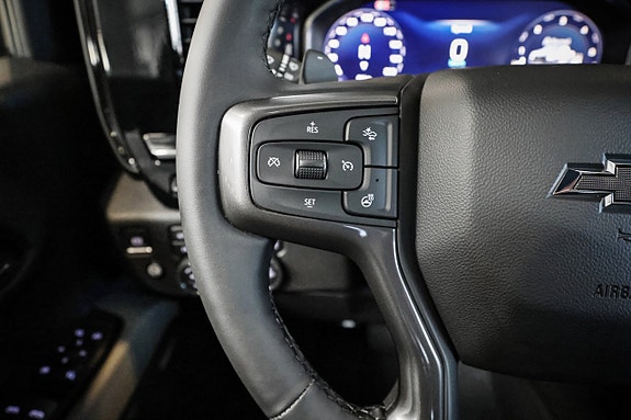Chevrolet Silverado EV 28 of 30