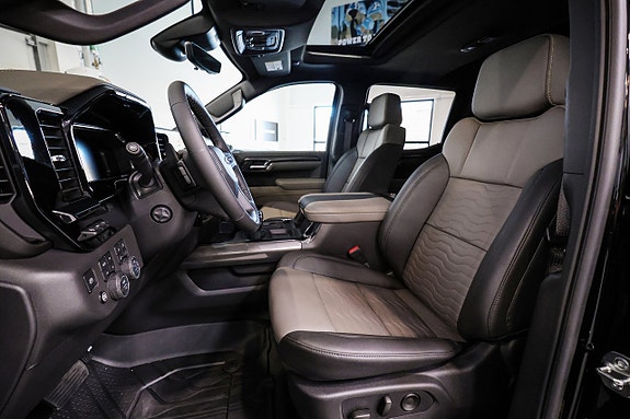 Chevrolet Silverado EV 17 of 30
