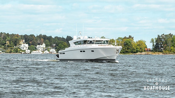 Delta 54 IPS | 3x Volvo Penta IPS600 5 of 5