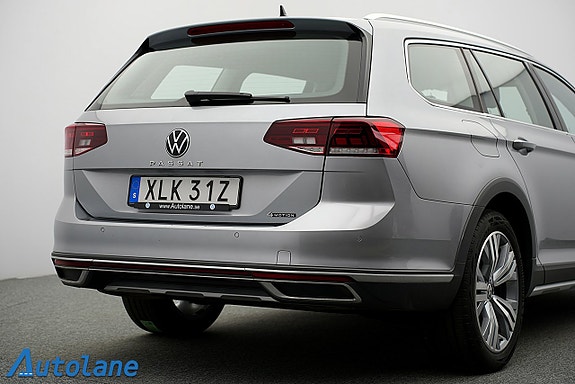 Volkswagen Passat Alltrack 11 of 29