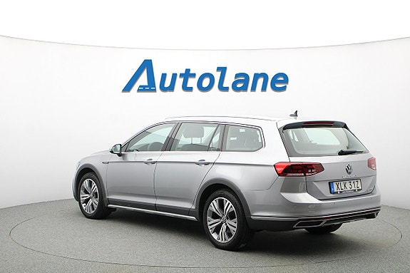 Volkswagen Passat Alltrack 6 of 29