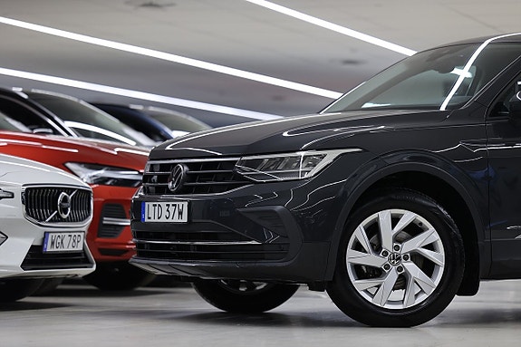 Volkswagen Tiguan 5 of 5
