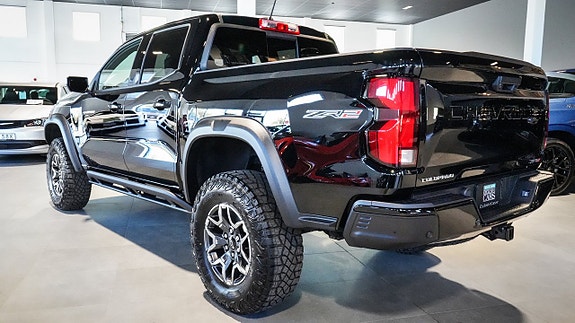 Chevrolet Colorado 4 of 5
