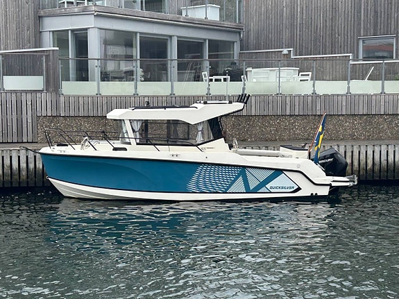 Quicksilver Pilothouse