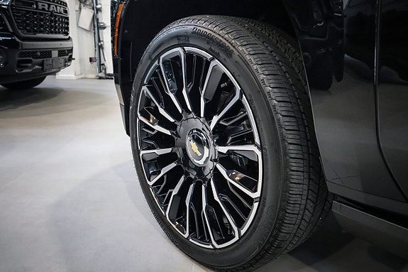 Chevrolet Tahoe 9 of 30