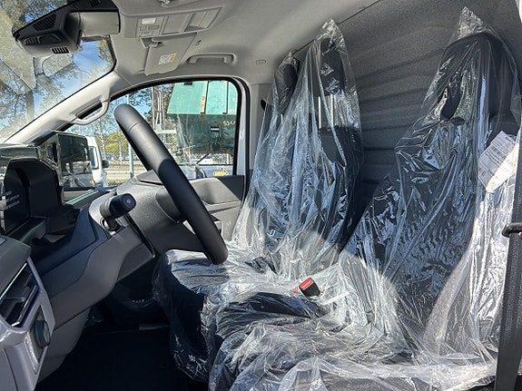 Volkswagen Transporter 13 of 22