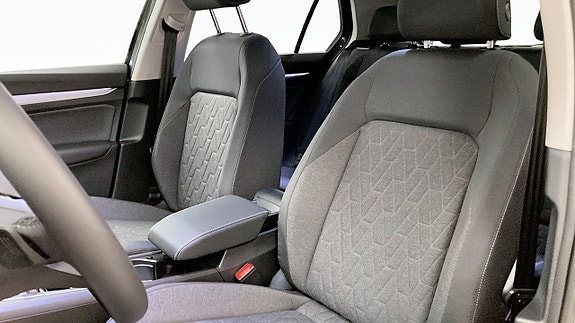 Volkswagen Golf-Serie 8 of 12