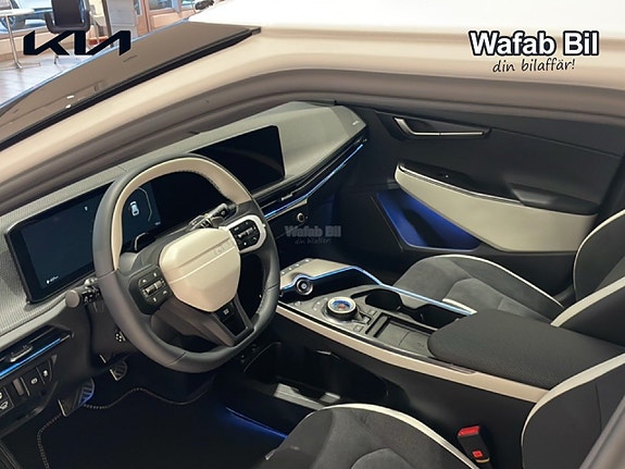 Kia EV6 8 of 20