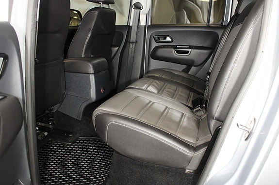Volkswagen Amarok 14 of 25